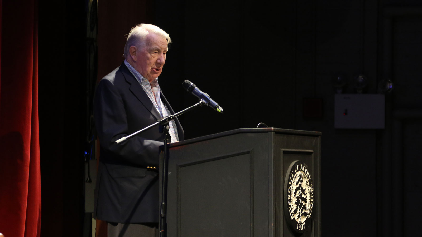 Robert MacNeil, co-anchor of the PBS news program, The MacNeil-Lehrer Report.
